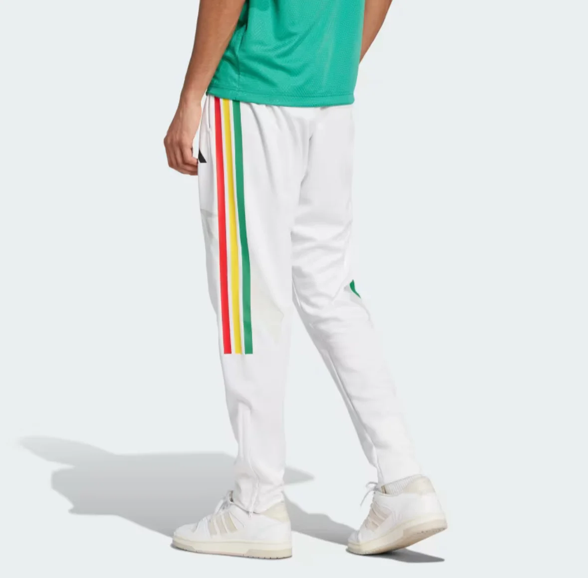 Новые штаны Adidas - миниатюра 2