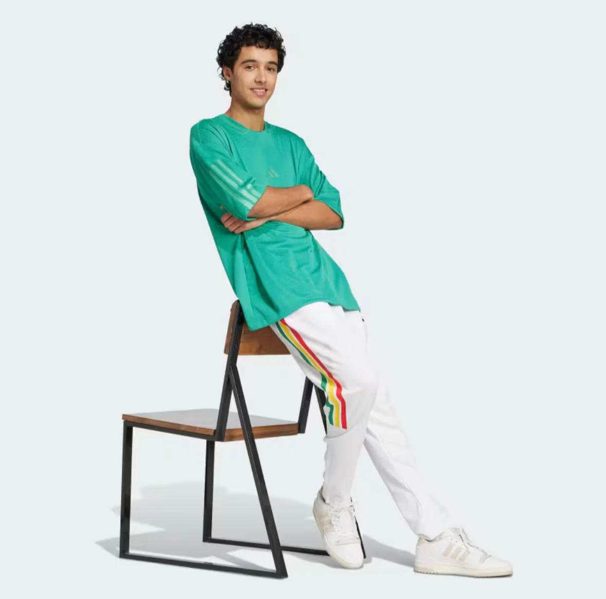 Новые штаны Adidas - миниатюра 3