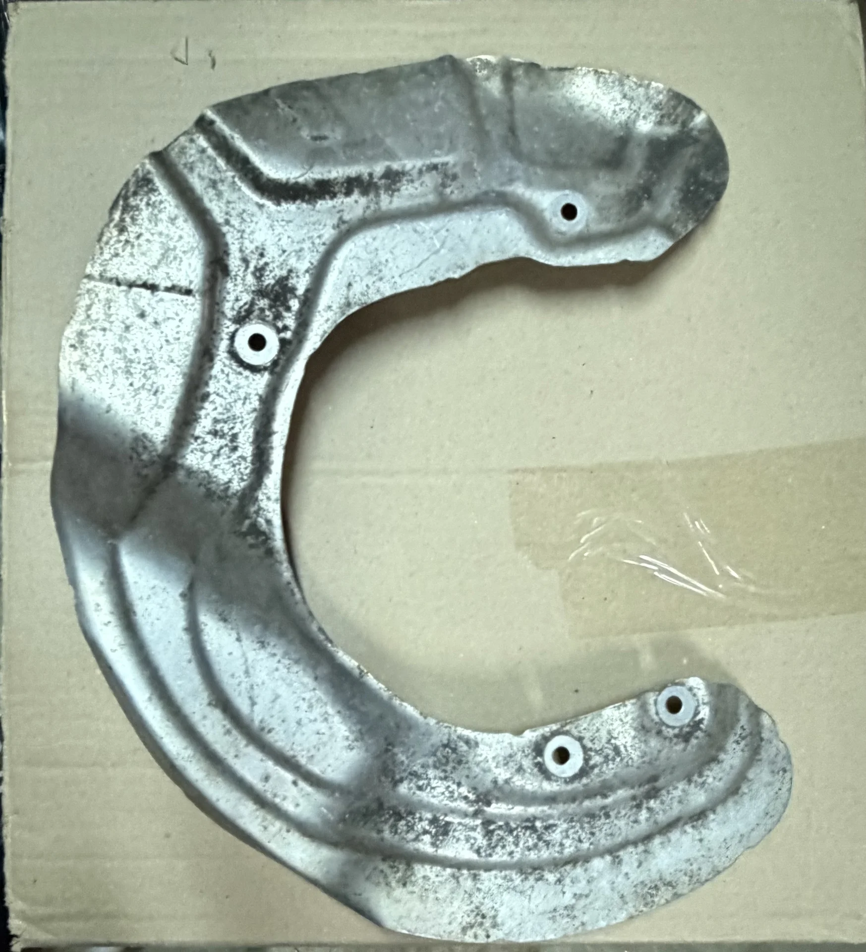 кожух  тормозного диска bmw f20 f30 f32 f34