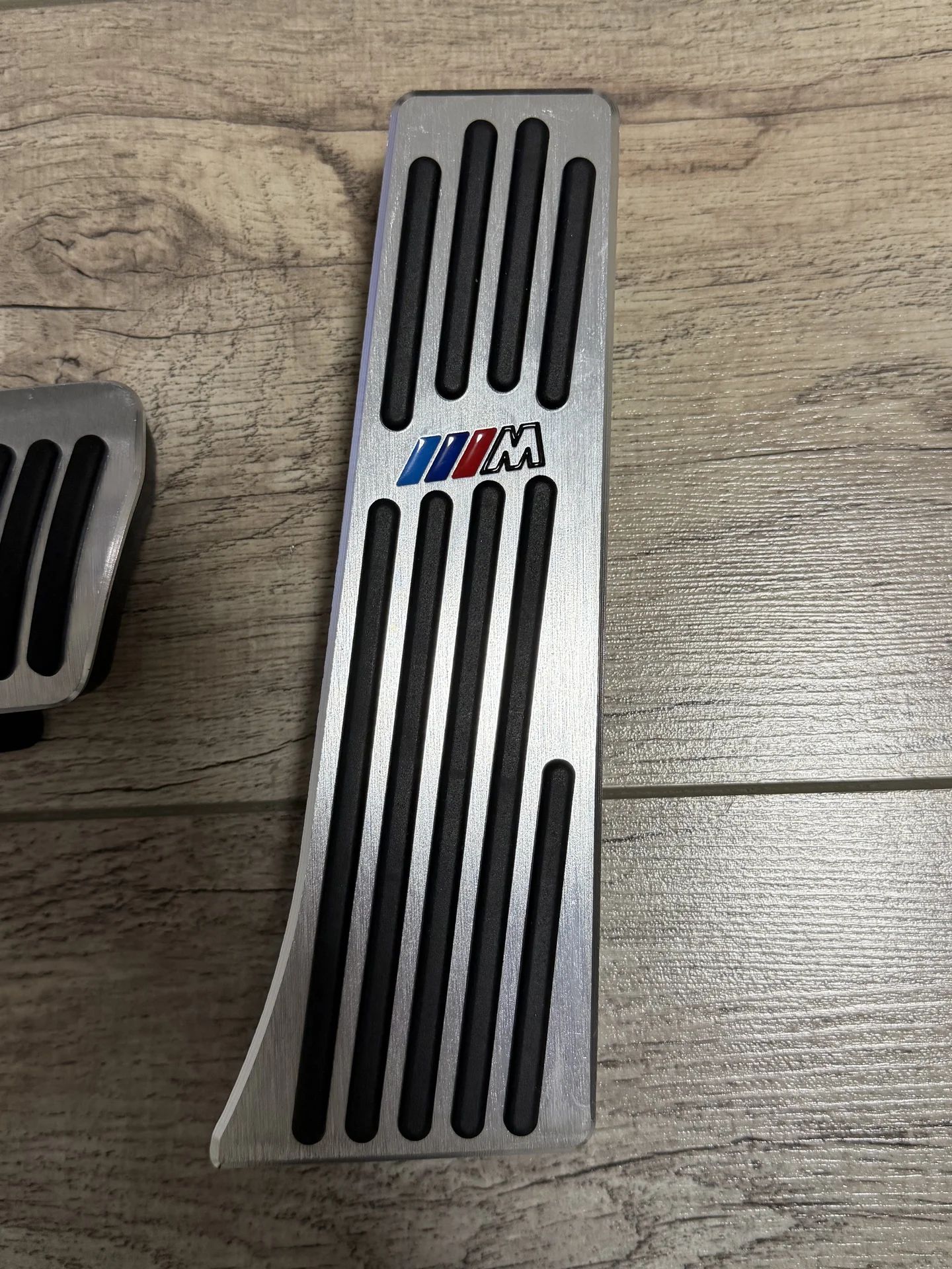 накладки на педали bmw f10 f11 - миниатюра 4