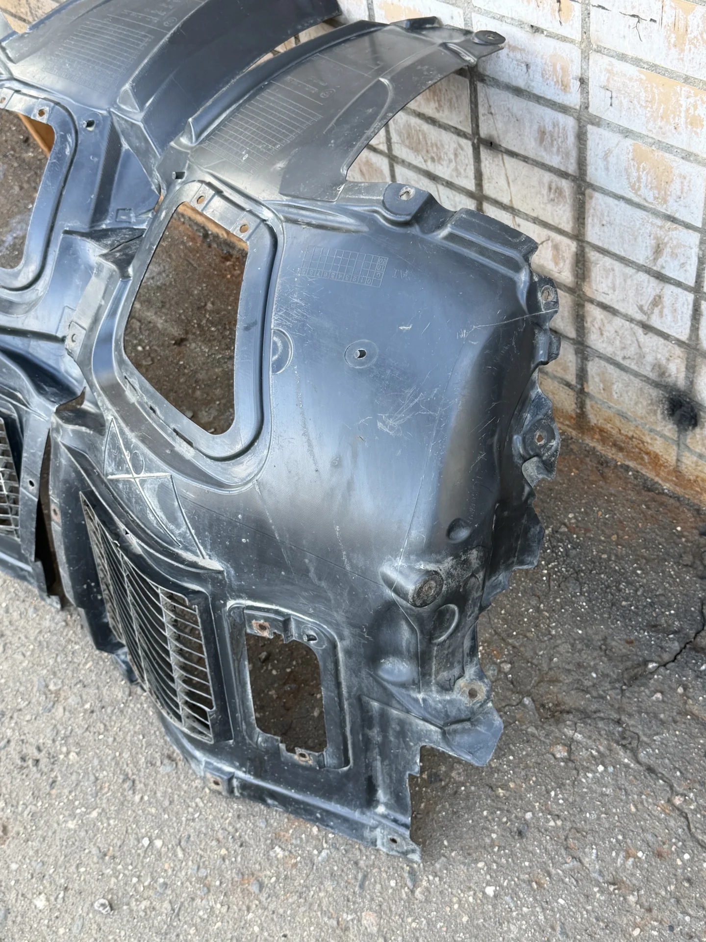 передний подкрылок bmw f10 f11 - миниатюра 5