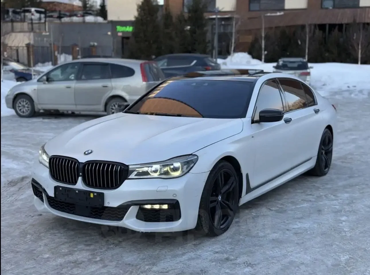 BMW 750LI - миниатюра 2