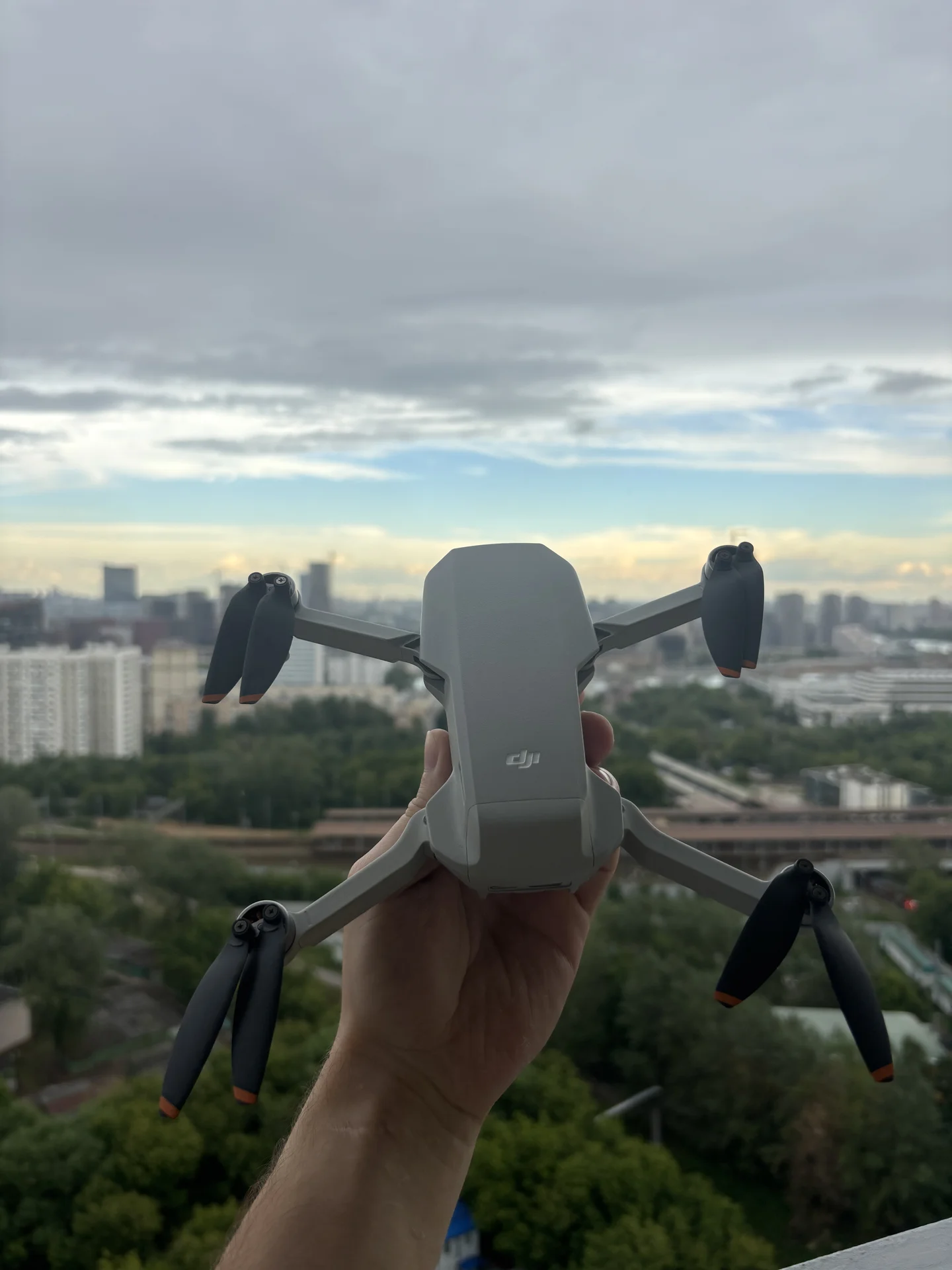 Дрон DJI Mini SE Fly More Combi - миниатюра 2