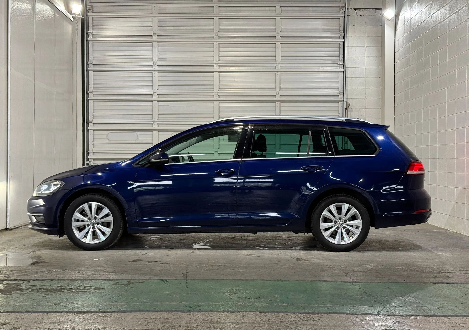 VOLKSWAGEN GOLF - миниатюра 5