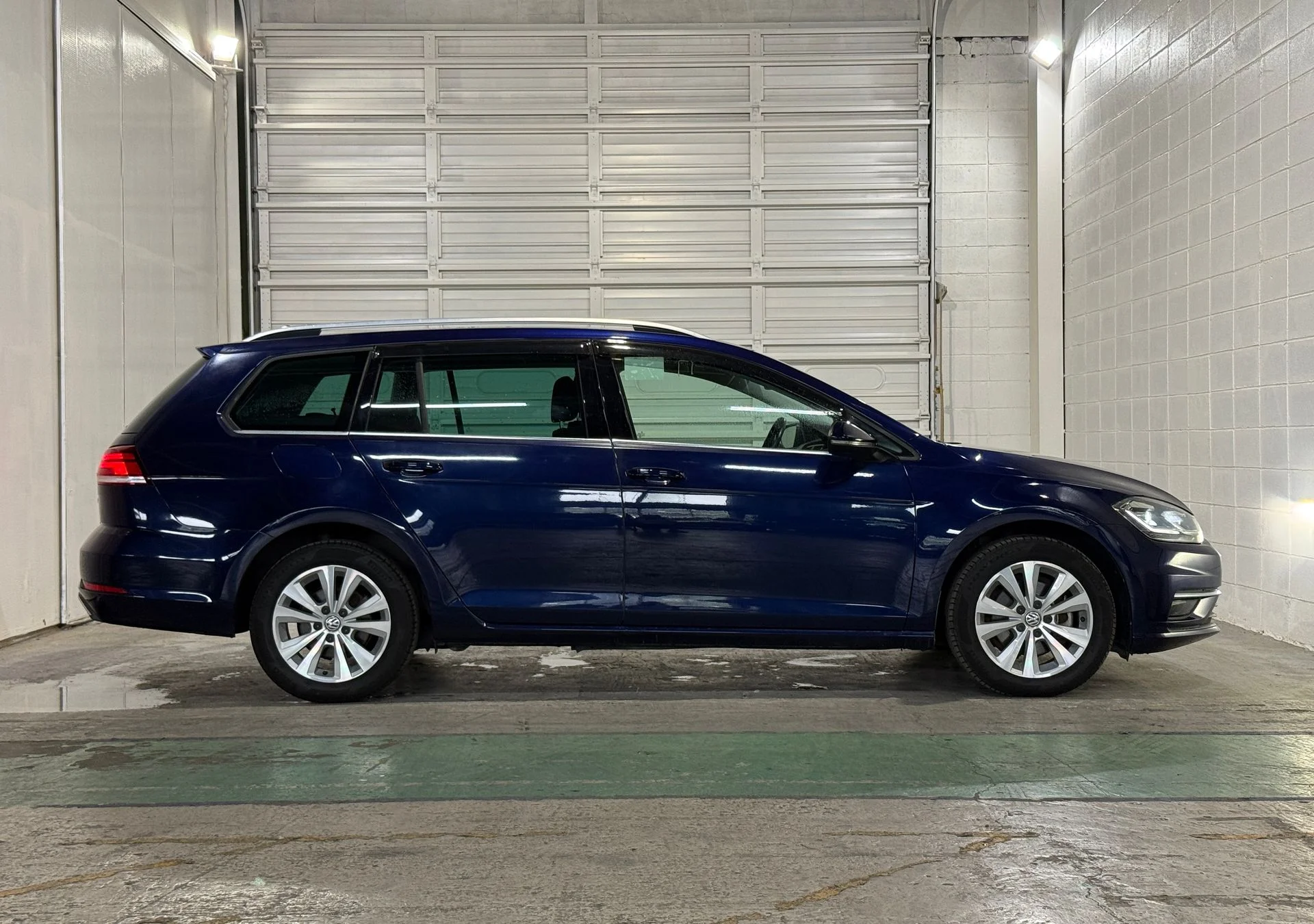 VOLKSWAGEN GOLF - миниатюра 8