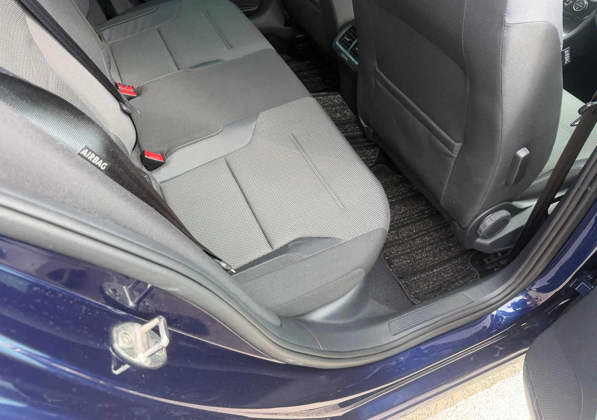 VOLKSWAGEN GOLF - миниатюра 9