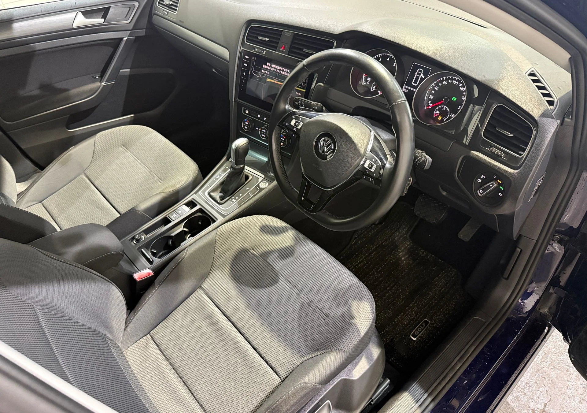 VOLKSWAGEN GOLF - миниатюра 12