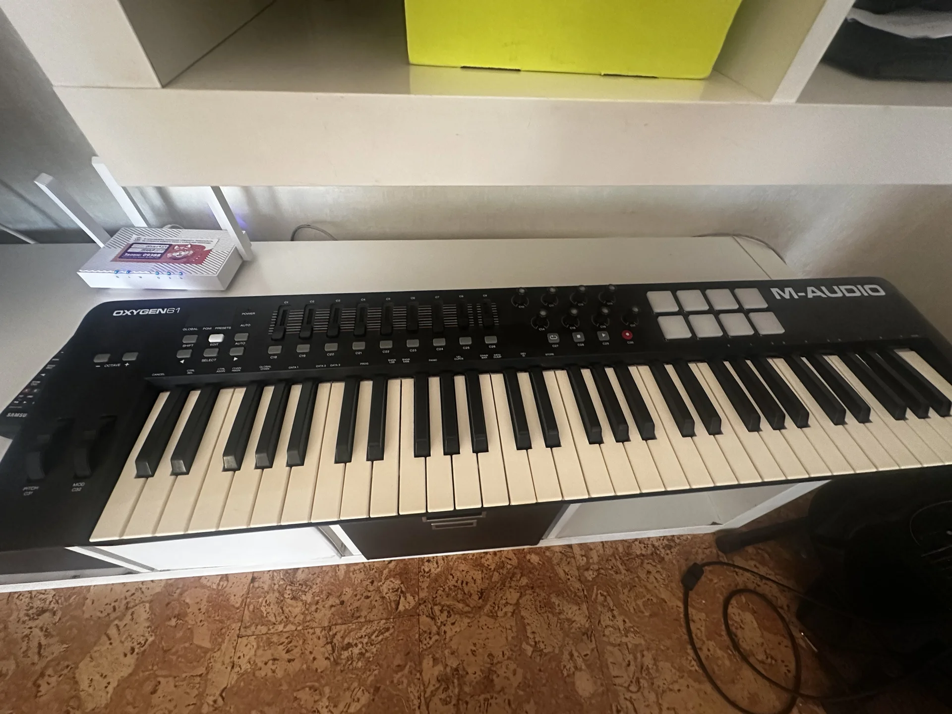 Midi клавиатура m audio 61 - миниатюра 2