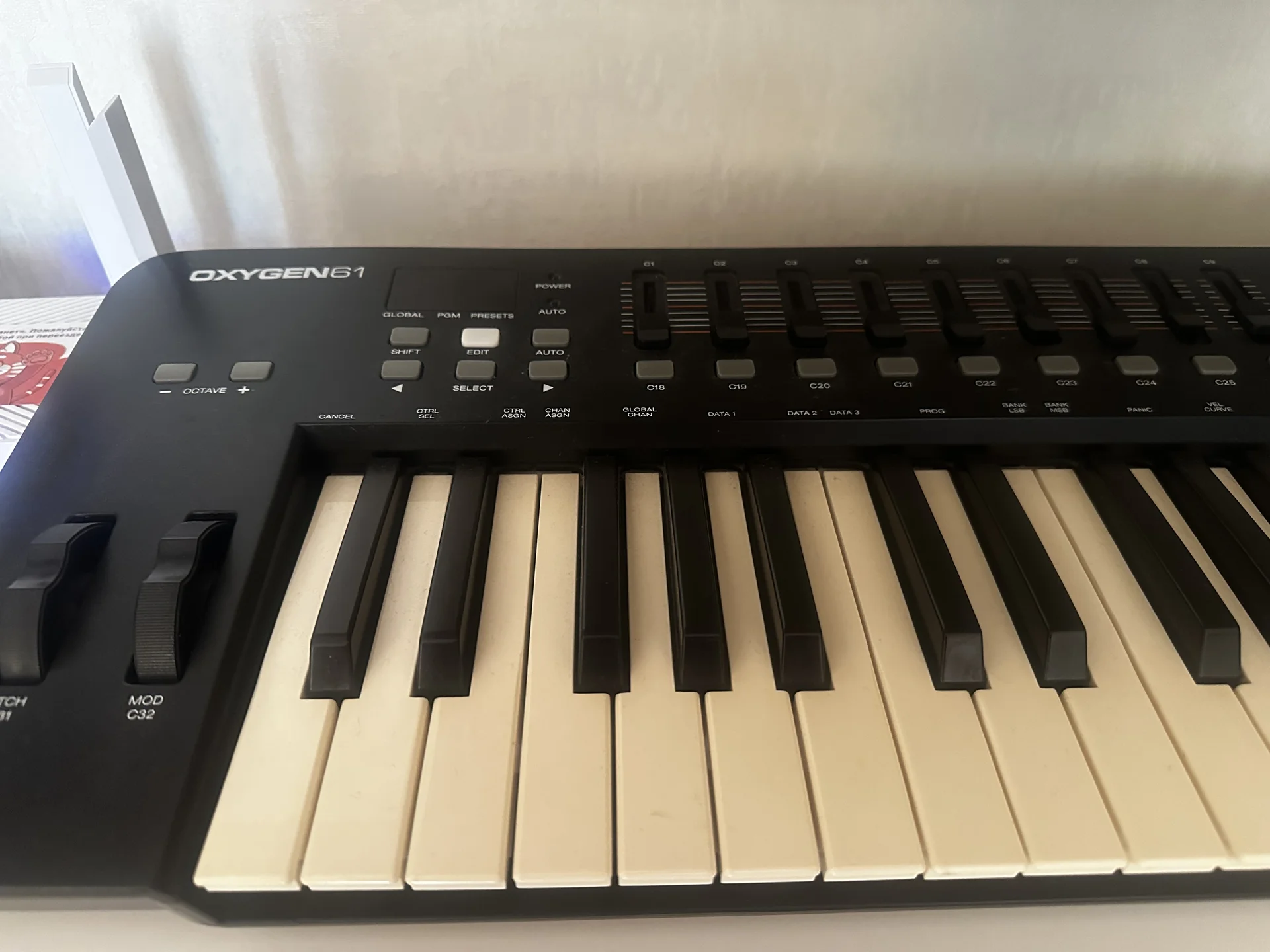 Midi клавиатура m audio 61 - миниатюра 3