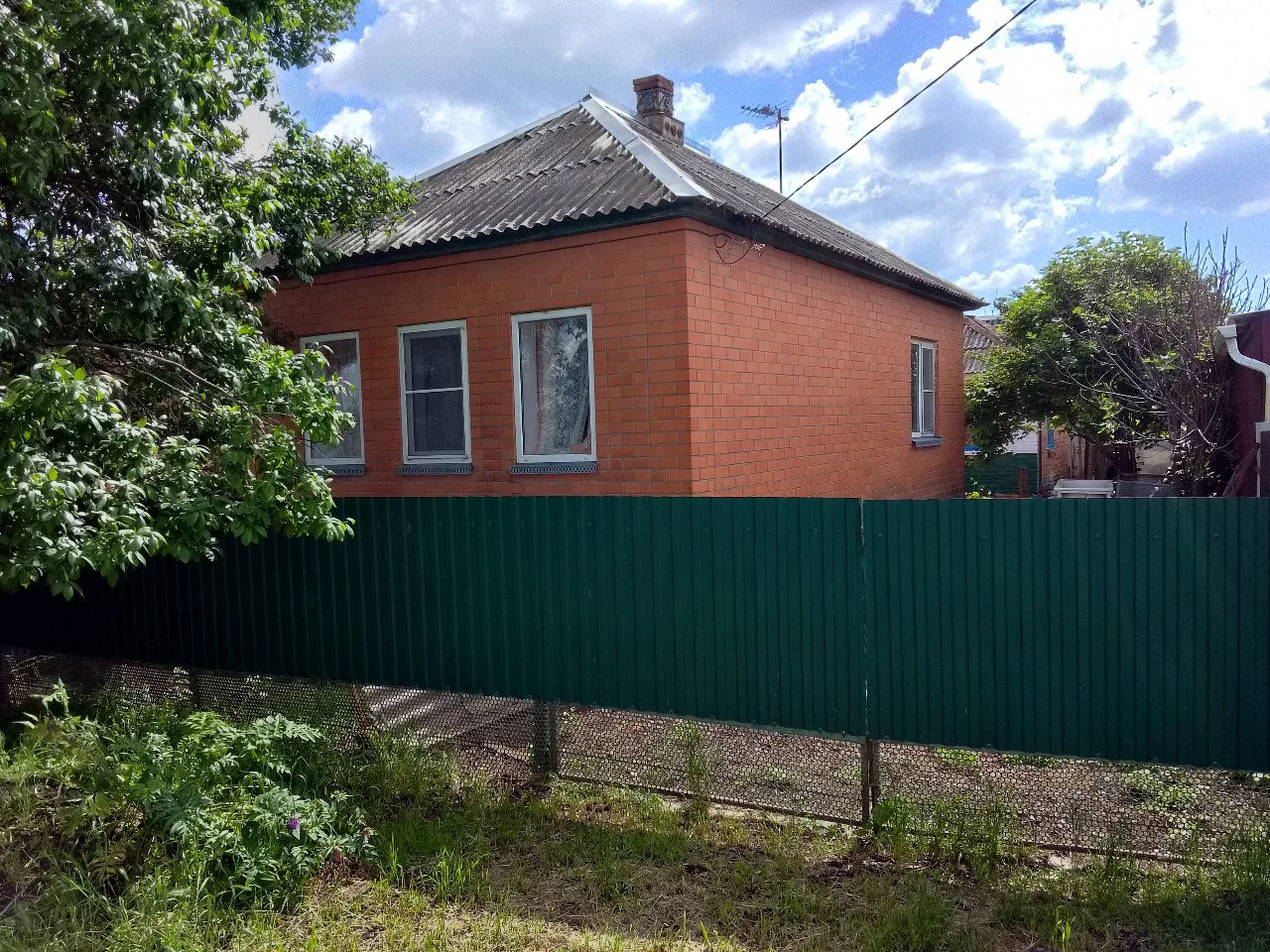 Дом на берегу реки Понура в Старовеличковской - миниатюра 2