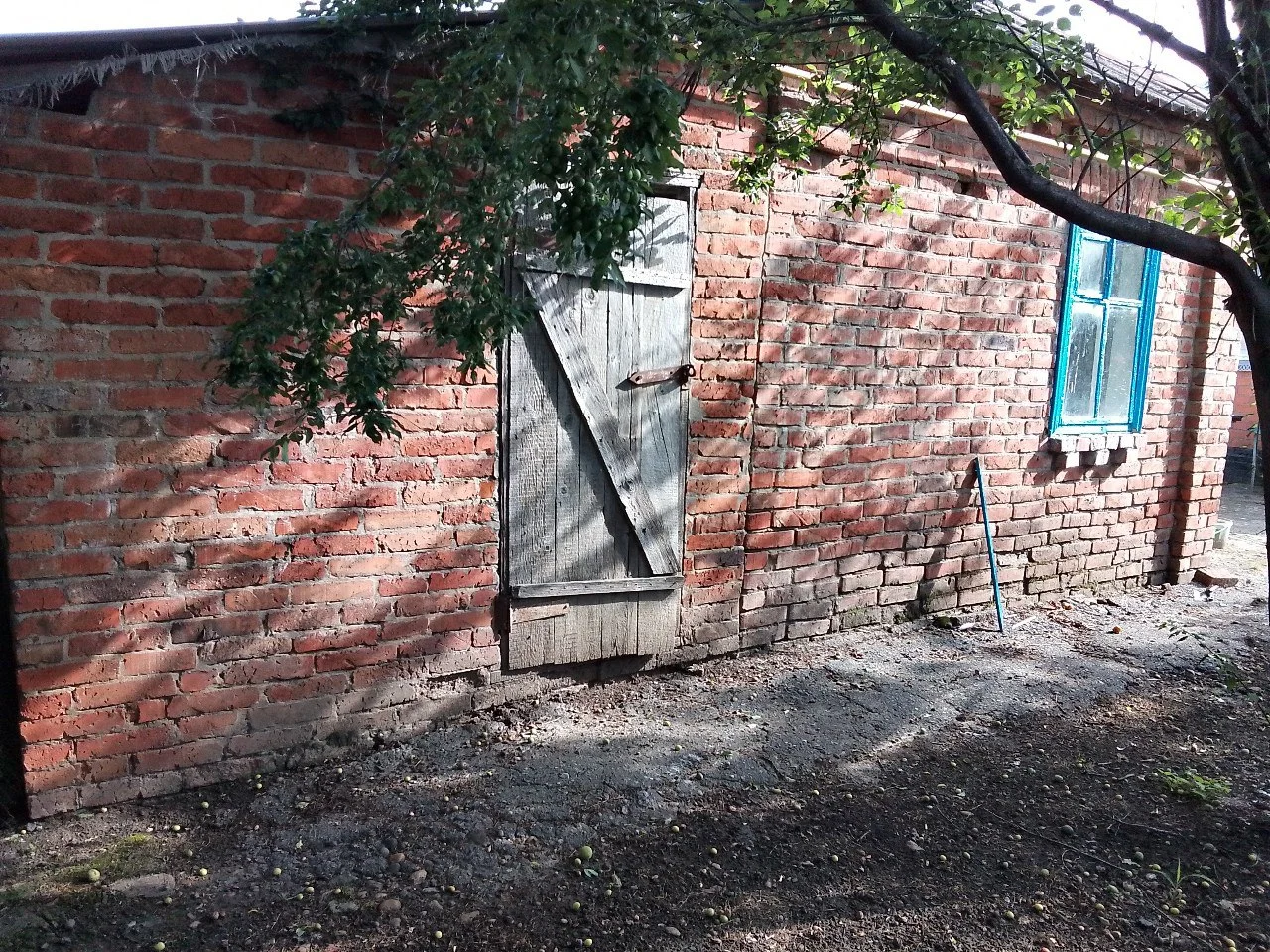 Дом на берегу реки Понура в Старовеличковской - миниатюра 21