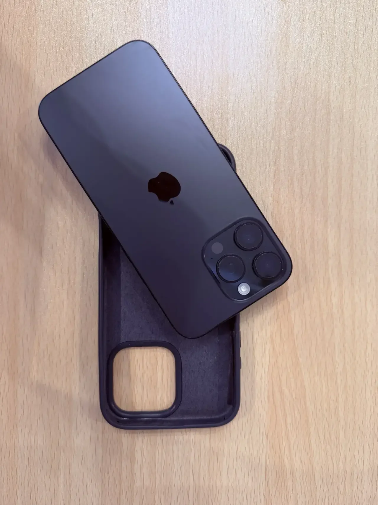 iPhone 16 Pro Max 256 - миниатюра 2