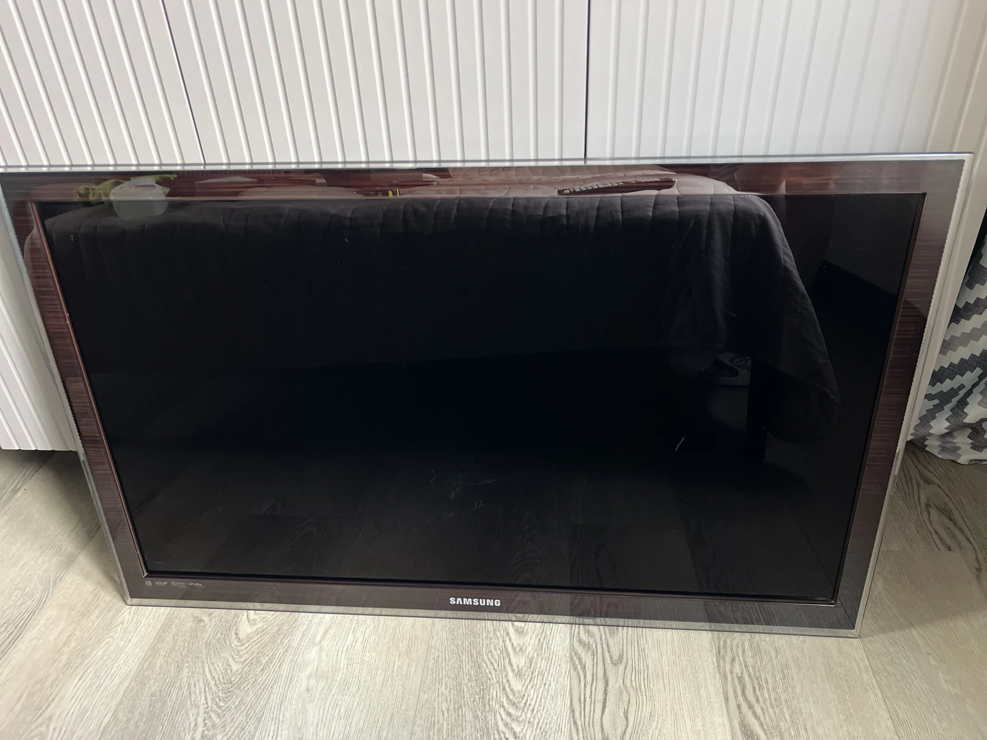 Телевизор Samsung UE40C6620UW 40" - миниатюра 4