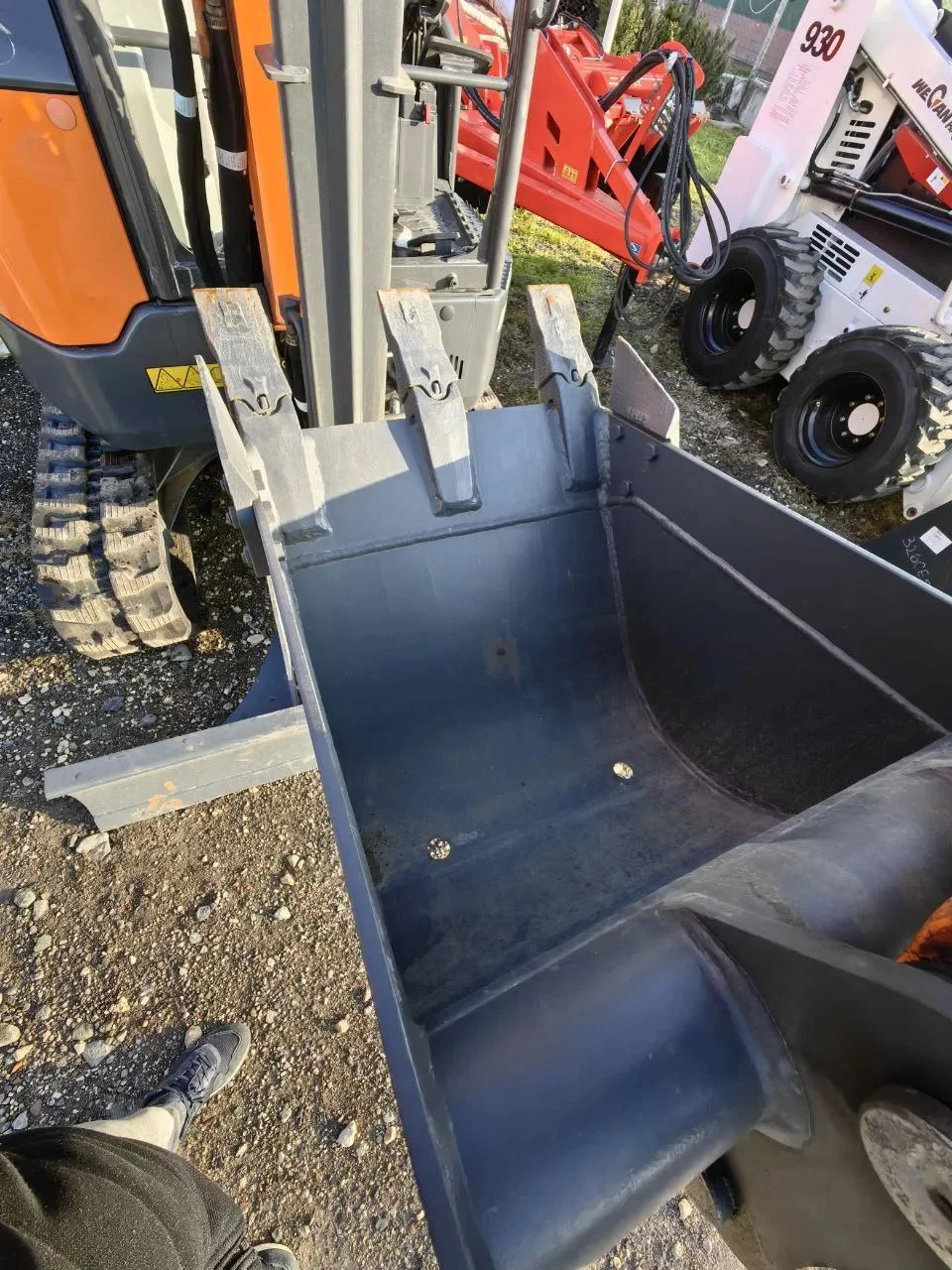 DOOSAN DX27Z-7M - миниатюра 3