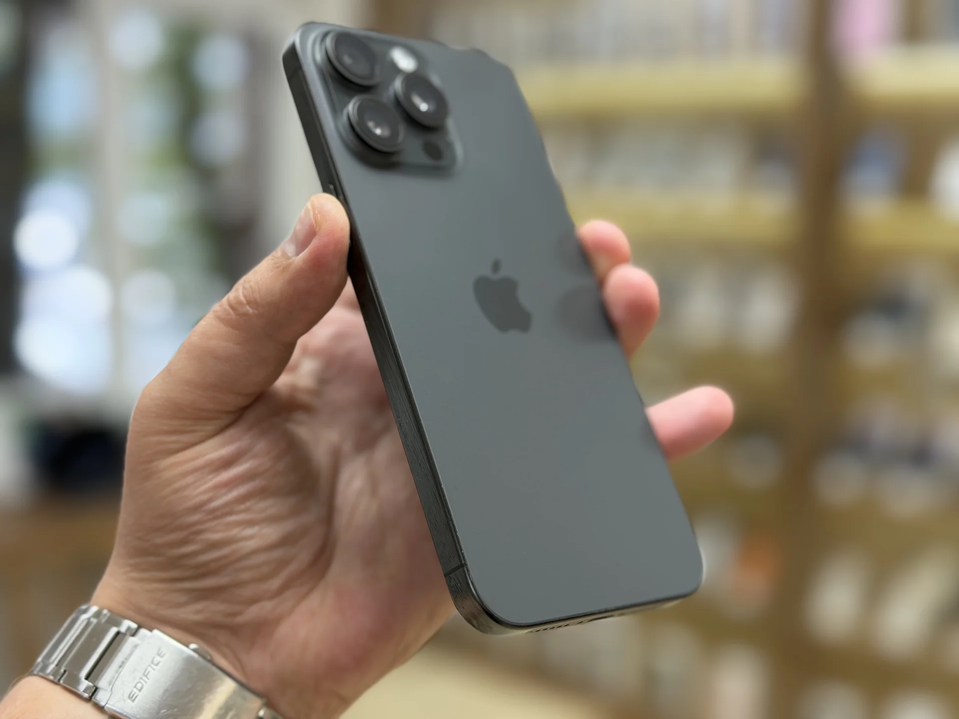 iPhone 15 Pro Max 256gb - миниатюра 2