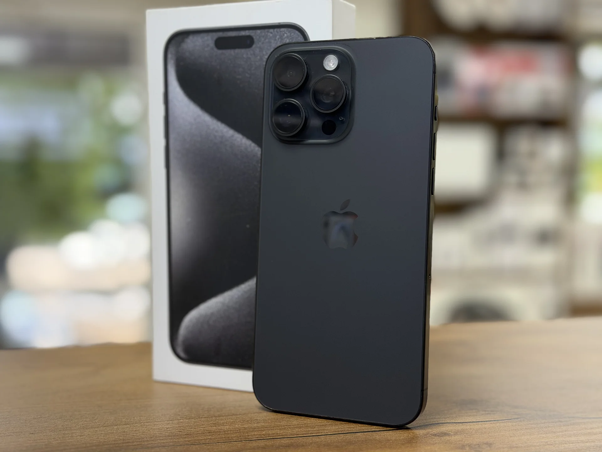 iPhone 15 Pro Max 256gb - миниатюра 4