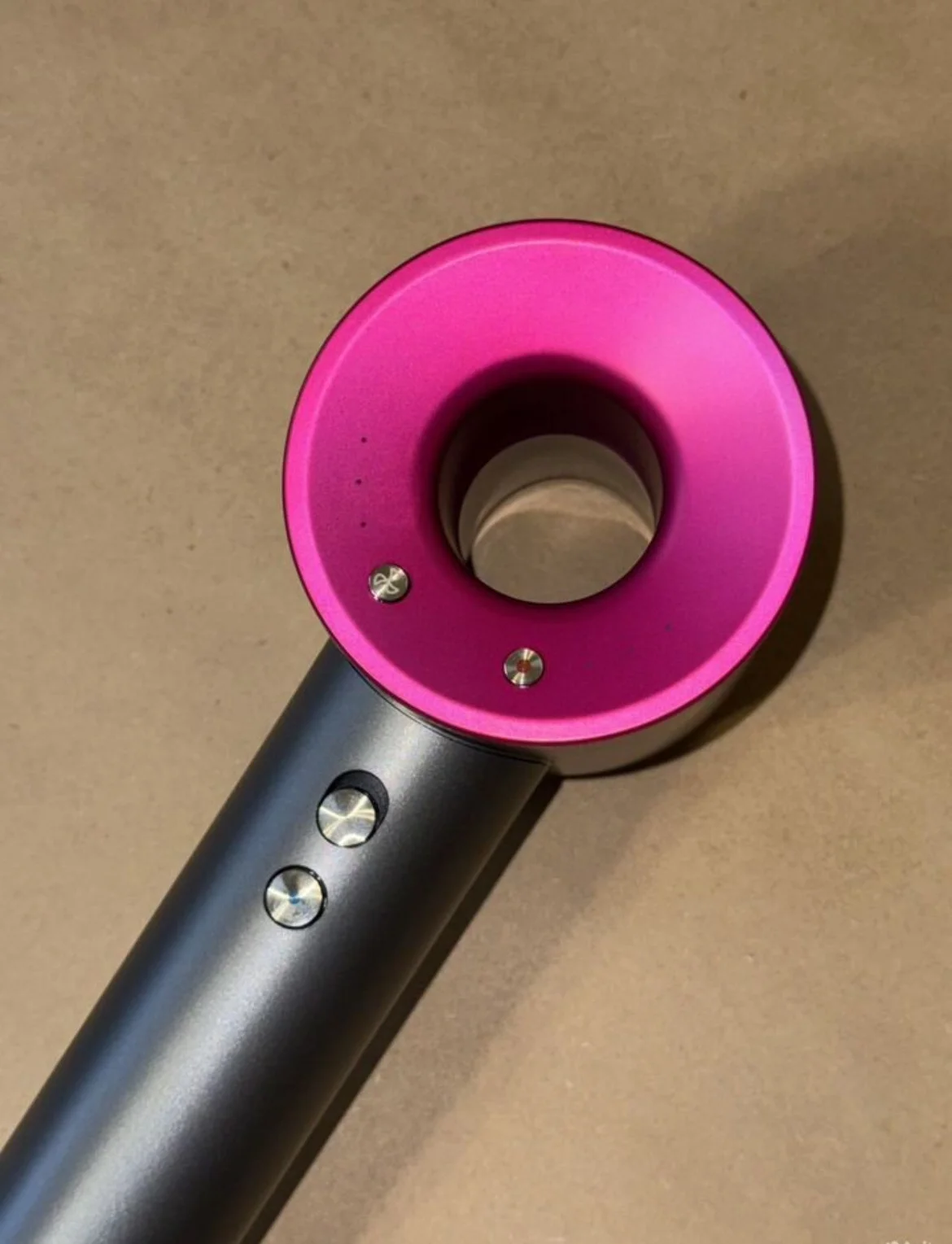Фен Dyson - миниатюра 5