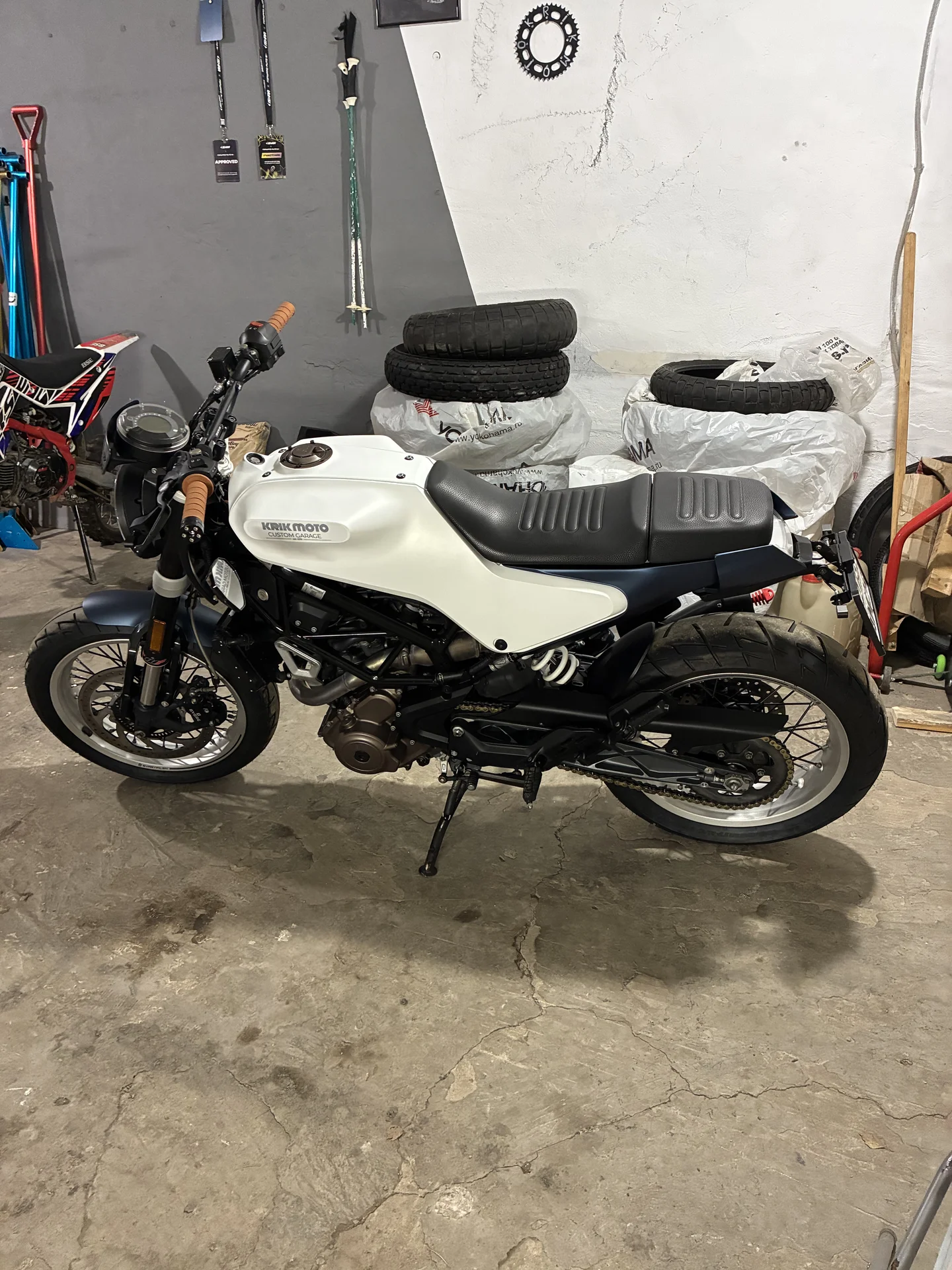 мотоцикл Husqvarna 401 - миниатюра 6