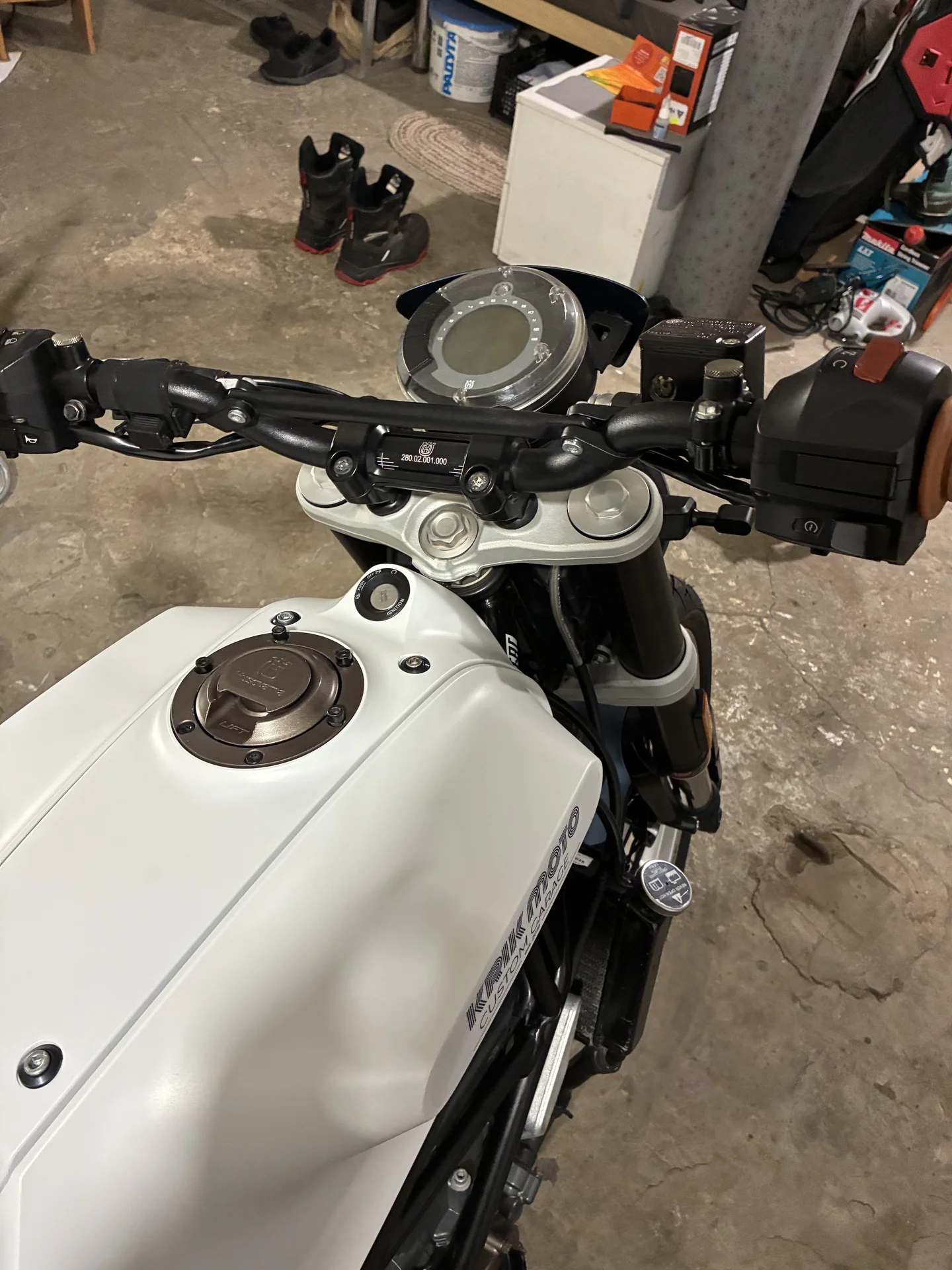 мотоцикл Husqvarna 401 - миниатюра 8