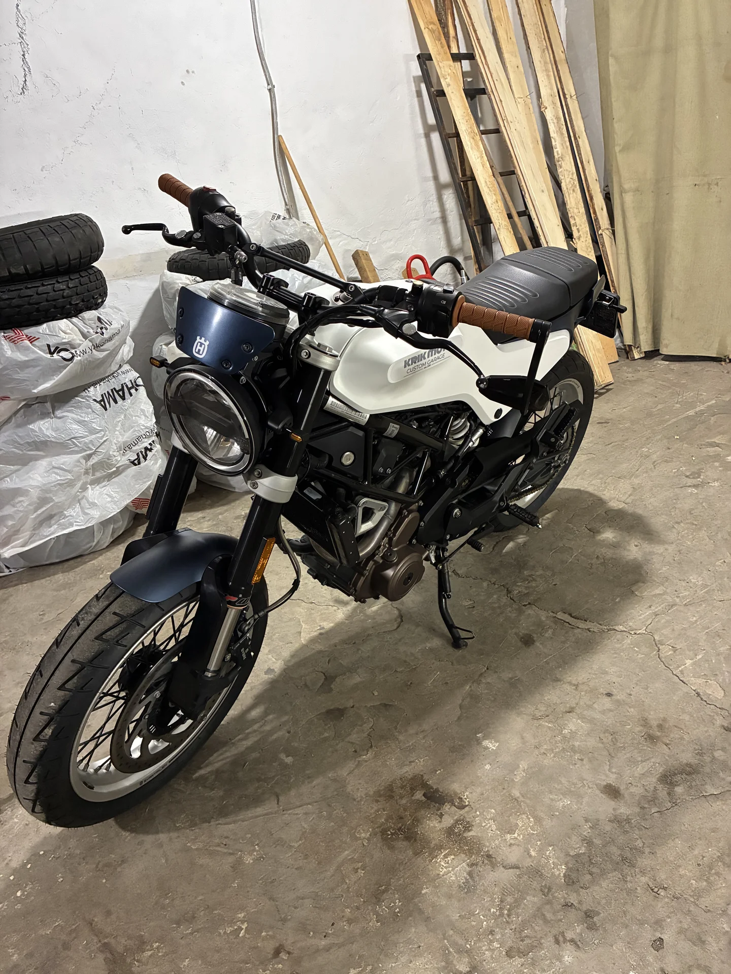 мотоцикл Husqvarna 401 - миниатюра 10