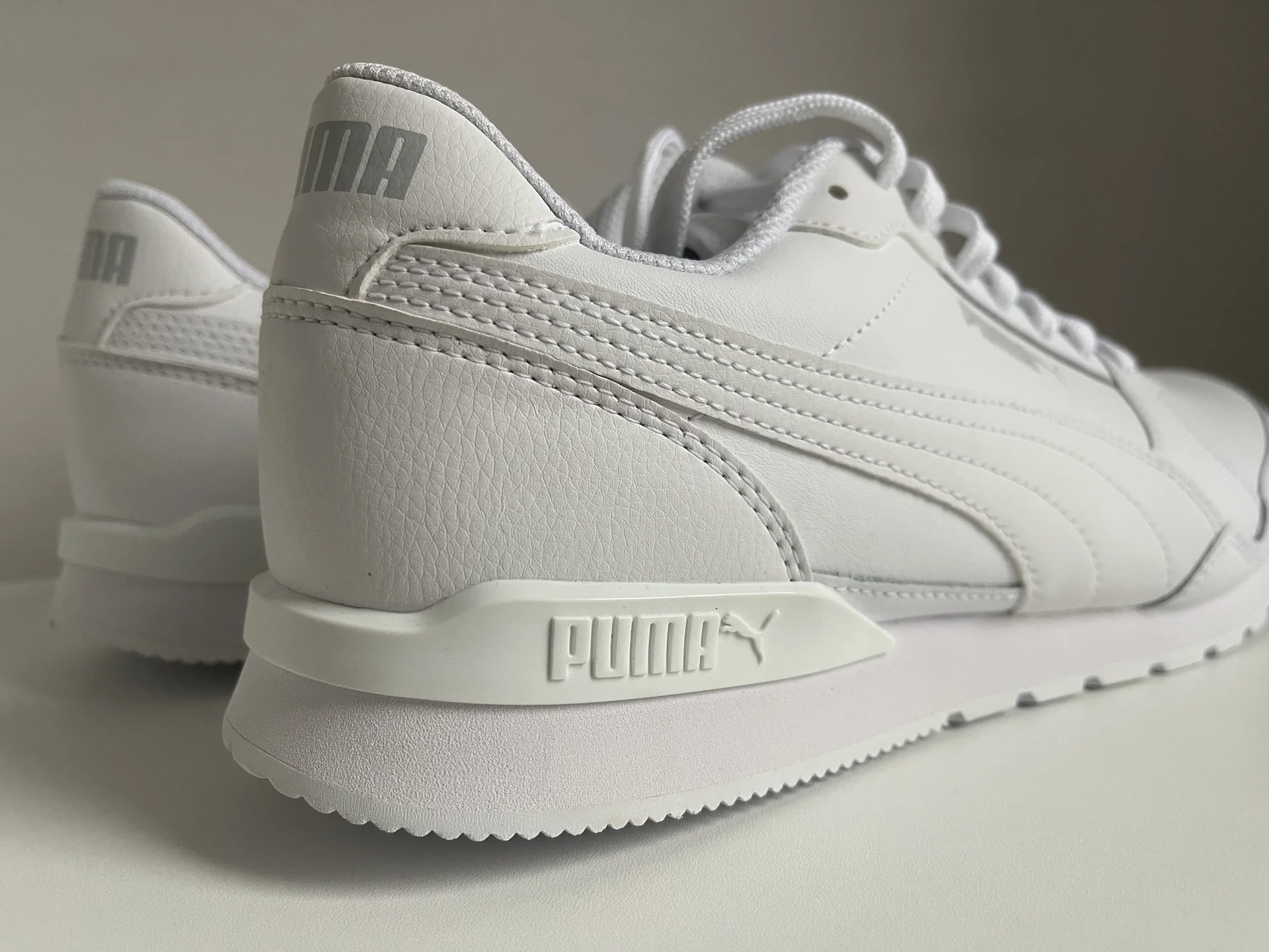 Кроссовки Puma ST Runner White - миниатюра 4