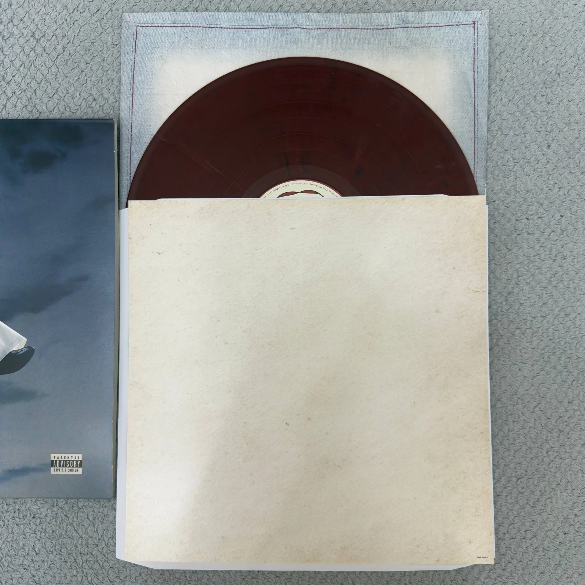 Conan Gray - Wishbone Cranberry Red Подписанный LP - миниатюра 2