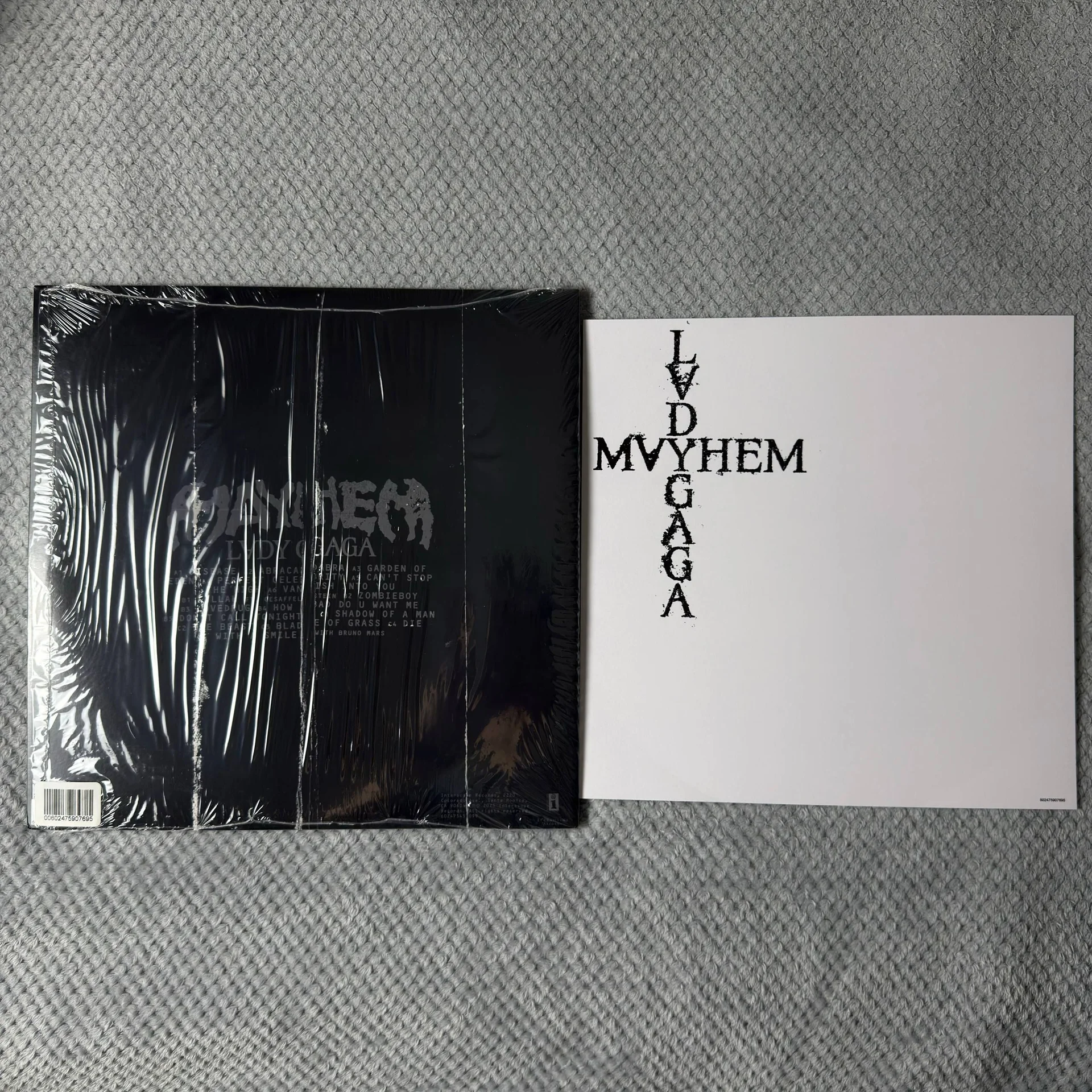 Lady Gaga - Mayhem Подписанный Винил Alt Card 2LP - миниатюра 2