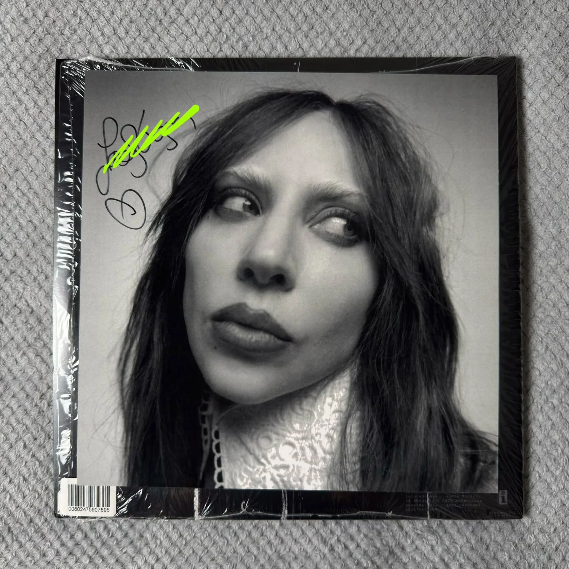 Lady Gaga - Mayhem Подписанный Винил Alt Card 2LP - миниатюра 4
