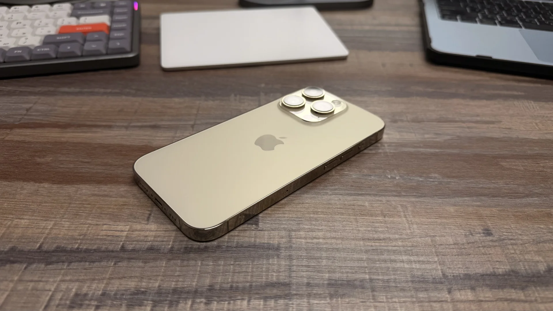 iPhone 14 Pro 256gb Desert sim+esim - миниатюра 3