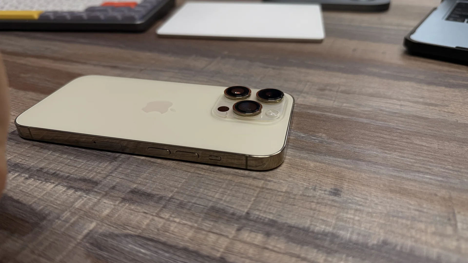 iPhone 14 Pro 256gb Desert sim+esim - миниатюра 5