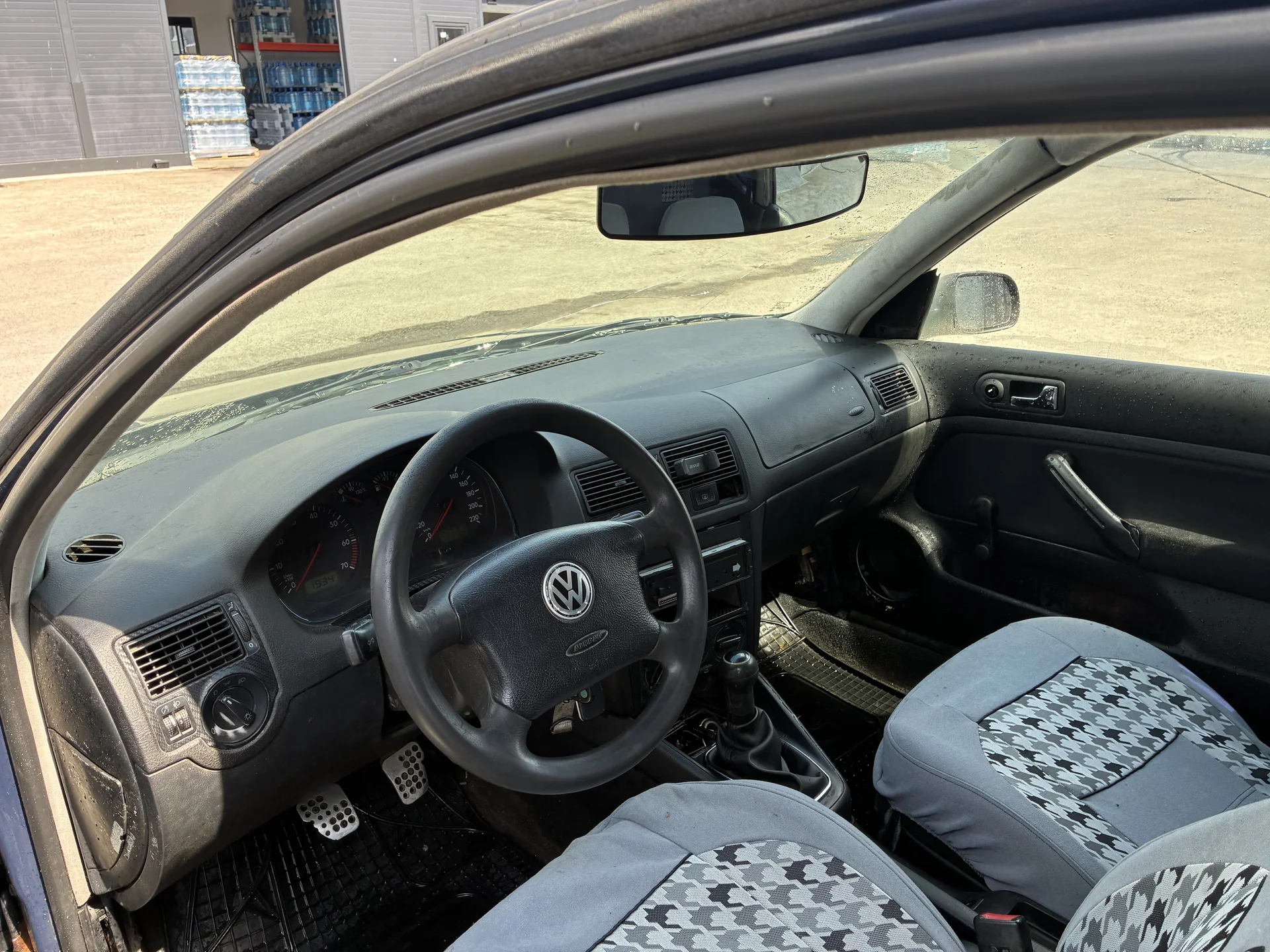 Volkswagen Golf 1.4 МТ, 1998, 217 751 км - миниатюра 8
