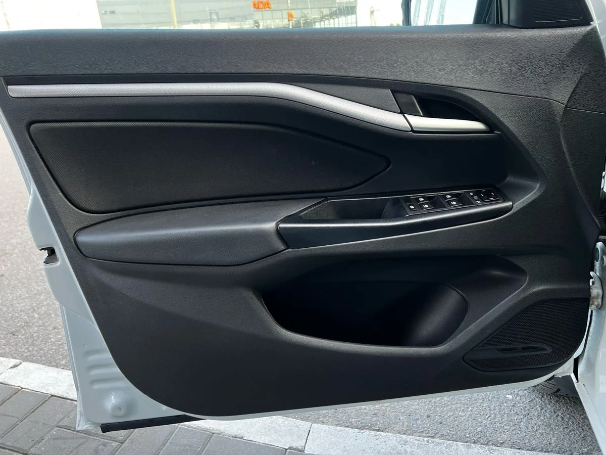Lada (ВАЗ) Vesta I, 2019 - миниатюра 7