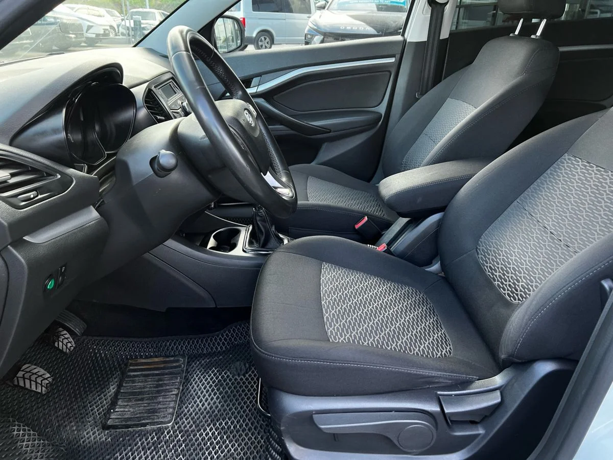 Lada (ВАЗ) Vesta I, 2019 - миниатюра 8