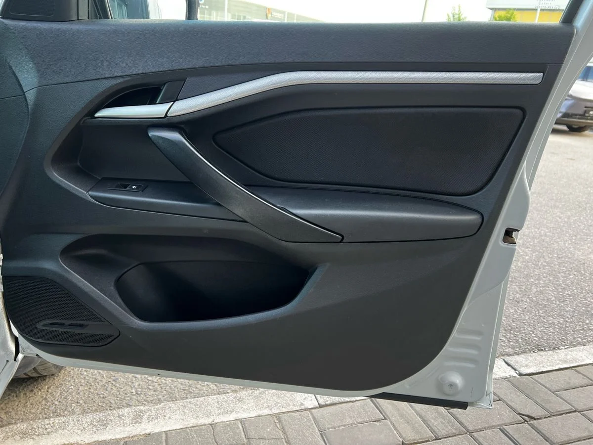 Lada (ВАЗ) Vesta I, 2019 - миниатюра 20