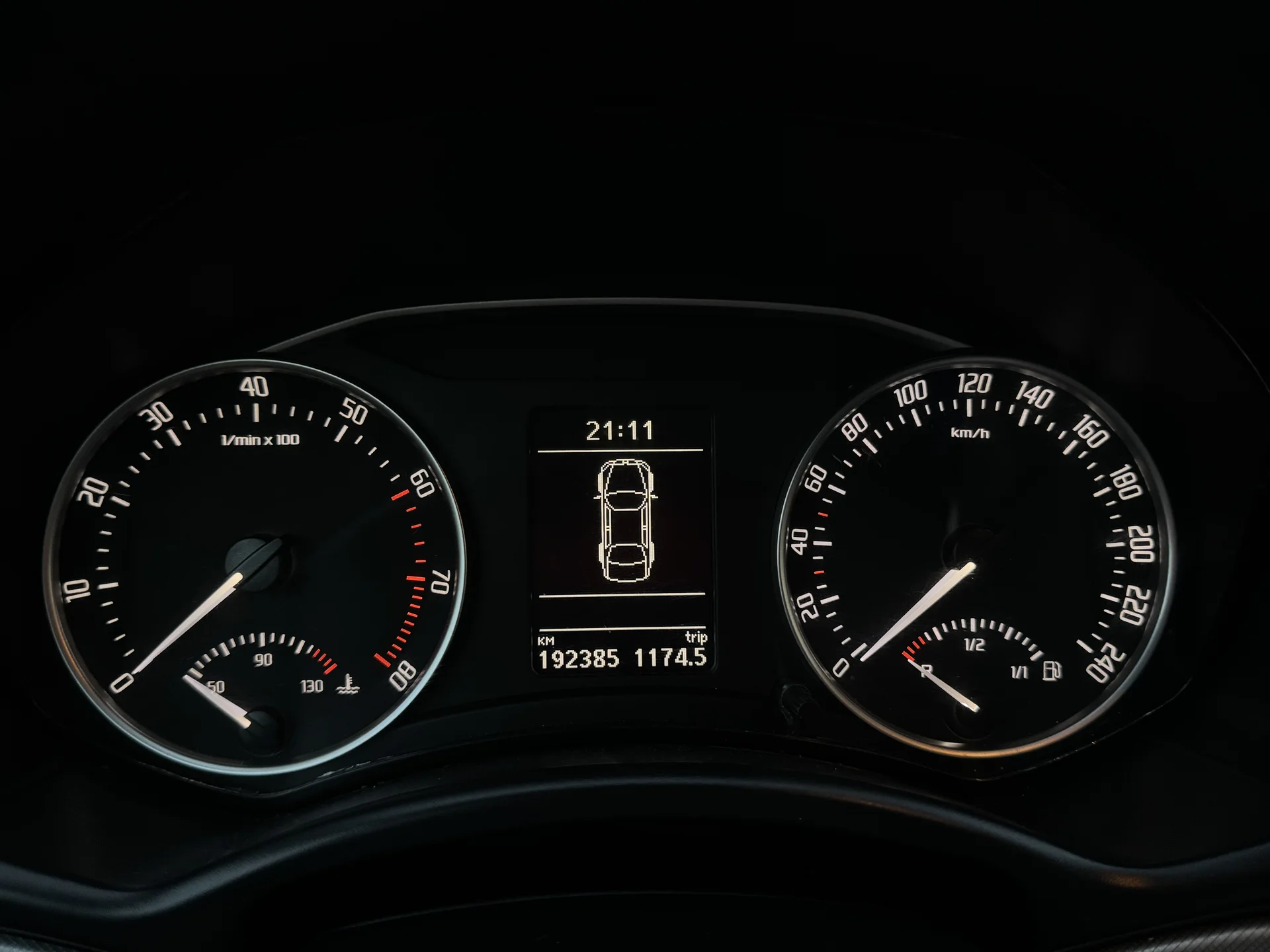 Skoda Octavia 1.8 AMT - миниатюра 8