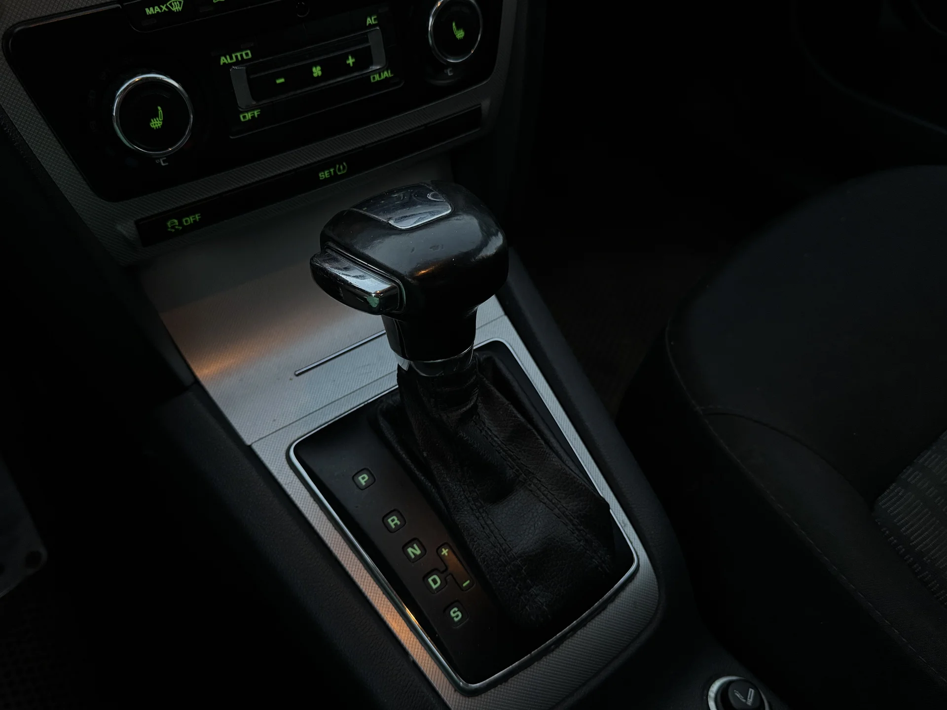 Skoda Octavia 1.8 AMT - миниатюра 10