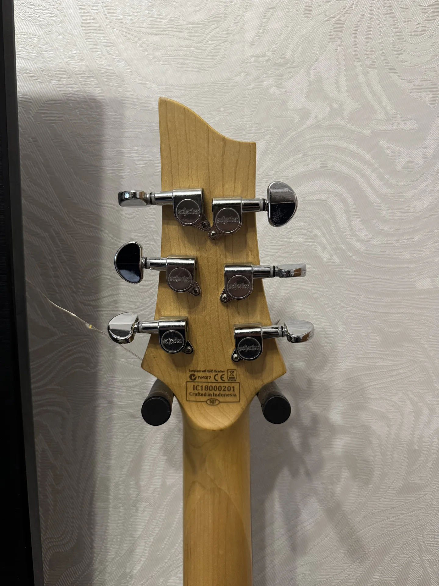 Электрогитара Schecter - миниатюра 4