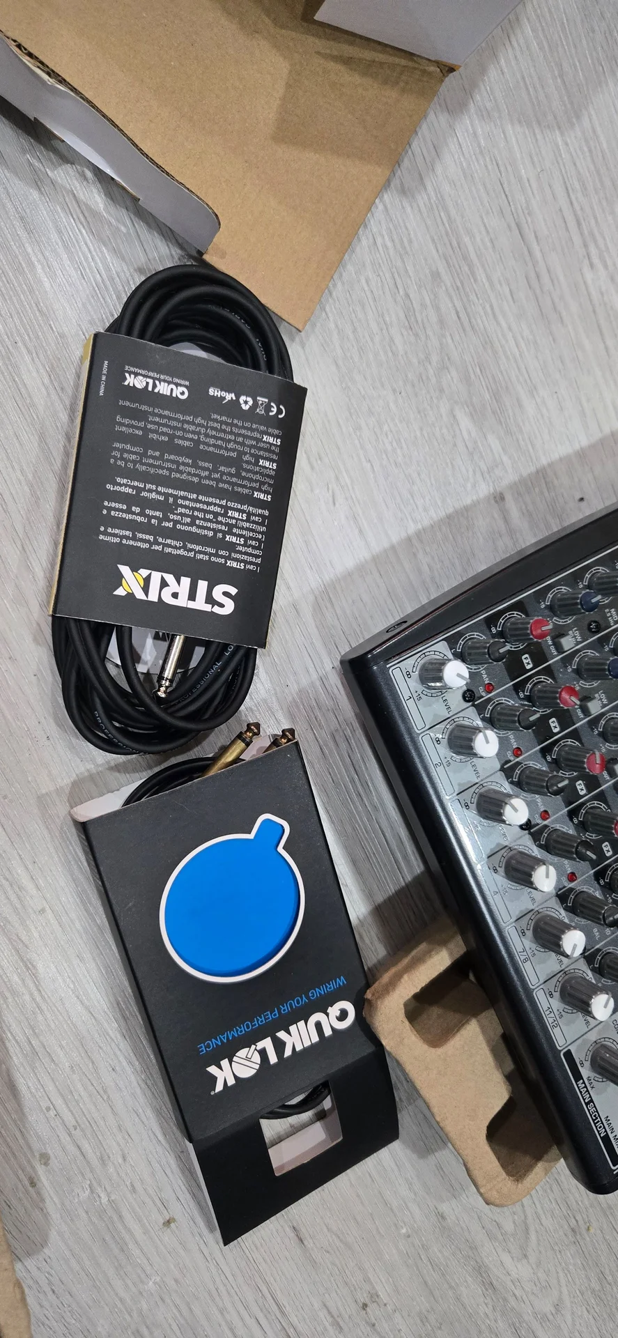 Микшер Behringer Xenyx1202 - миниатюра 5