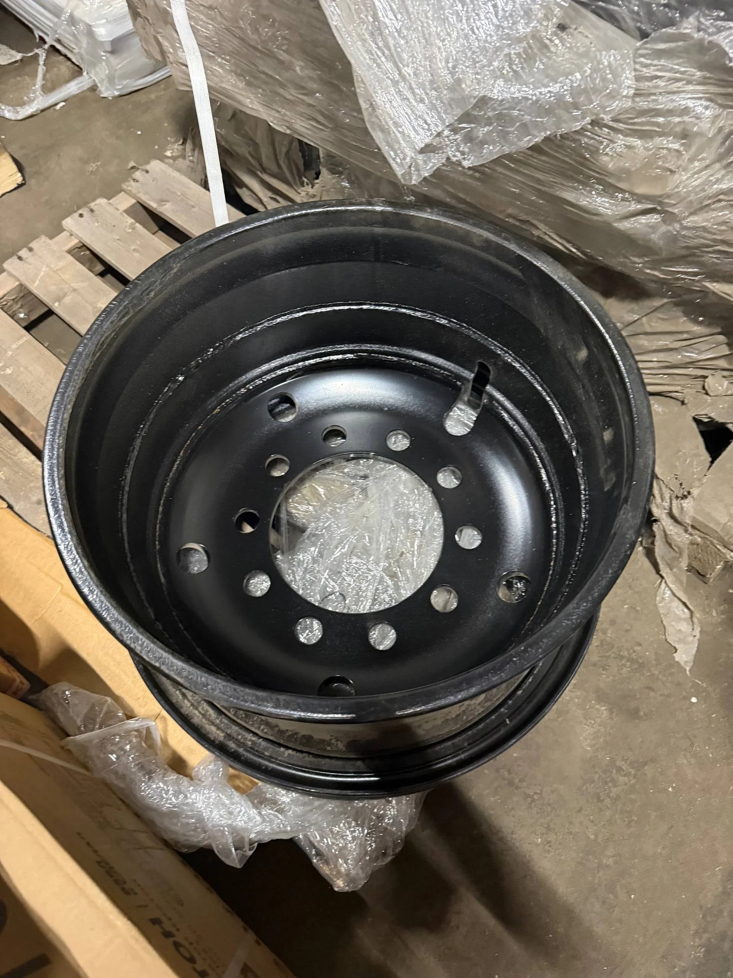 Диски грузовые 12R21 Accuride ET100 - изображение 1
