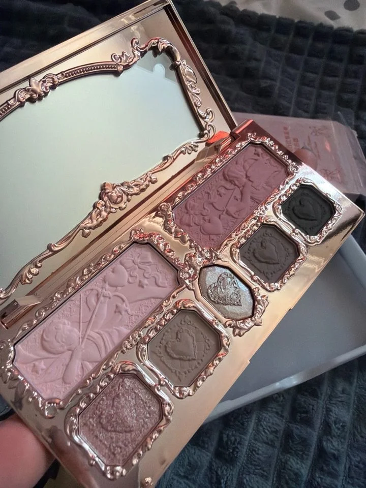 Flower Knows Strawberry Cupid Makeup Palette - миниатюра 3
