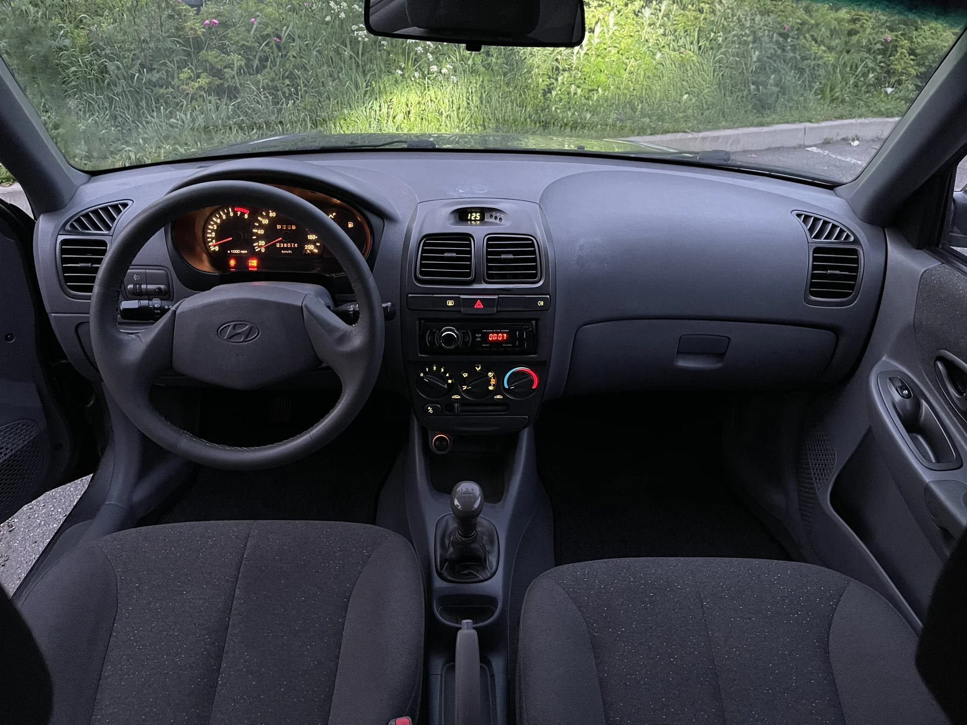 Hyundai Accent - миниатюра 6
