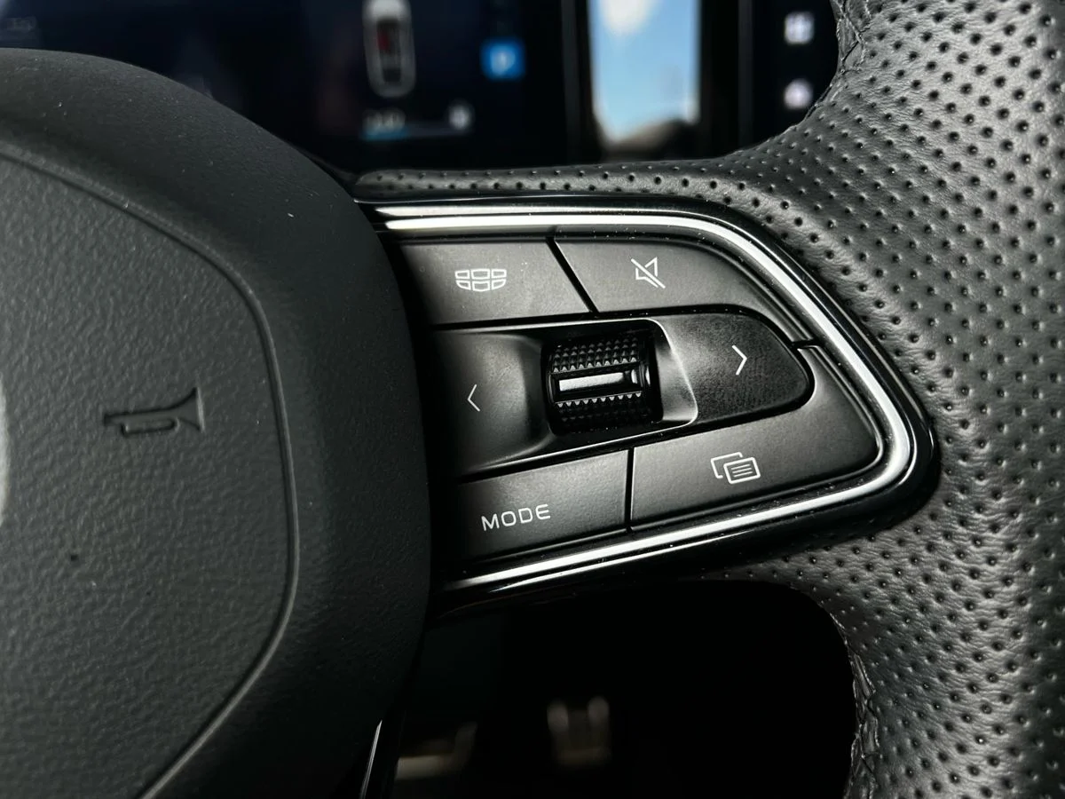 Geely Coolray I Рестайлинг, 2024 - миниатюра 13