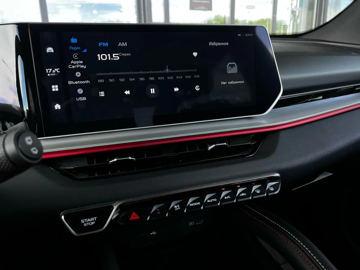 Geely Coolray I Рестайлинг, 2024 - миниатюра 21