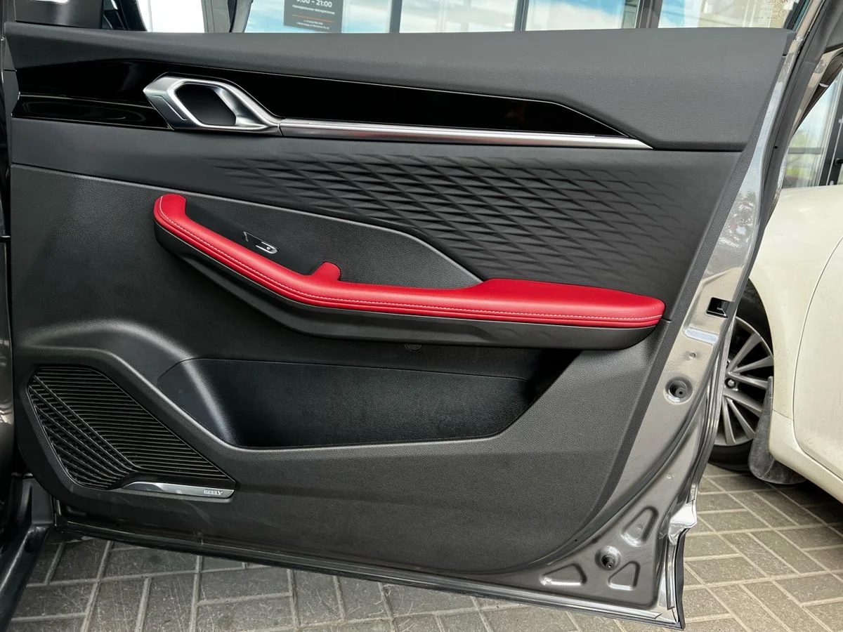 Geely Coolray I Рестайлинг, 2024 - миниатюра 23