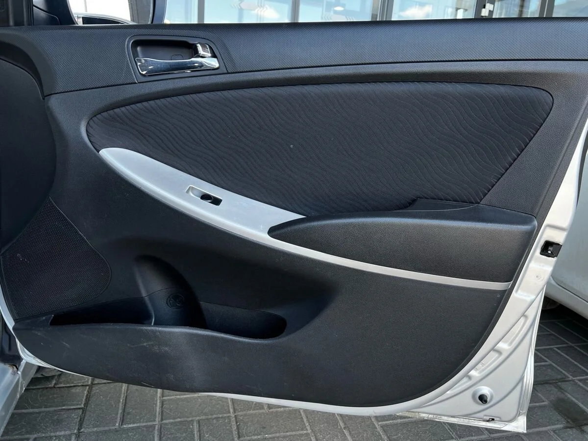 Hyundai Solaris I, 2012 - миниатюра 12