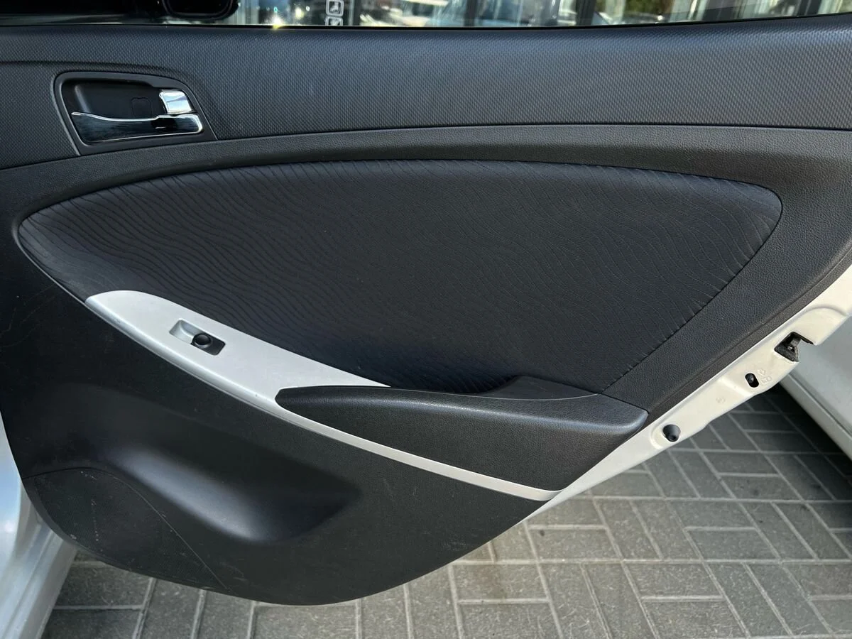 Hyundai Solaris I, 2012 - миниатюра 13