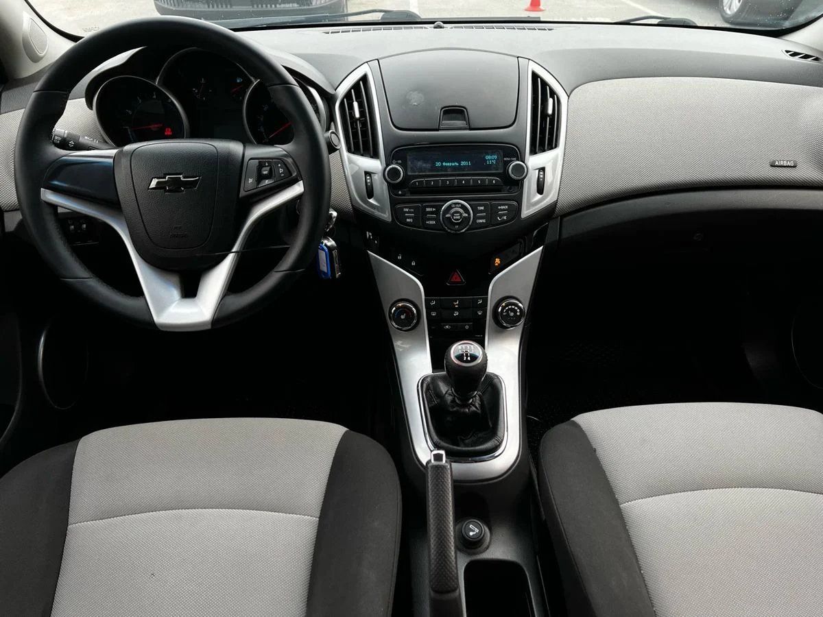 Chevrolet Cruze I Рестайлинг, 2013 - миниатюра 12