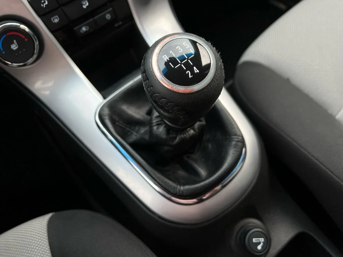 Chevrolet Cruze I Рестайлинг, 2013 - миниатюра 13