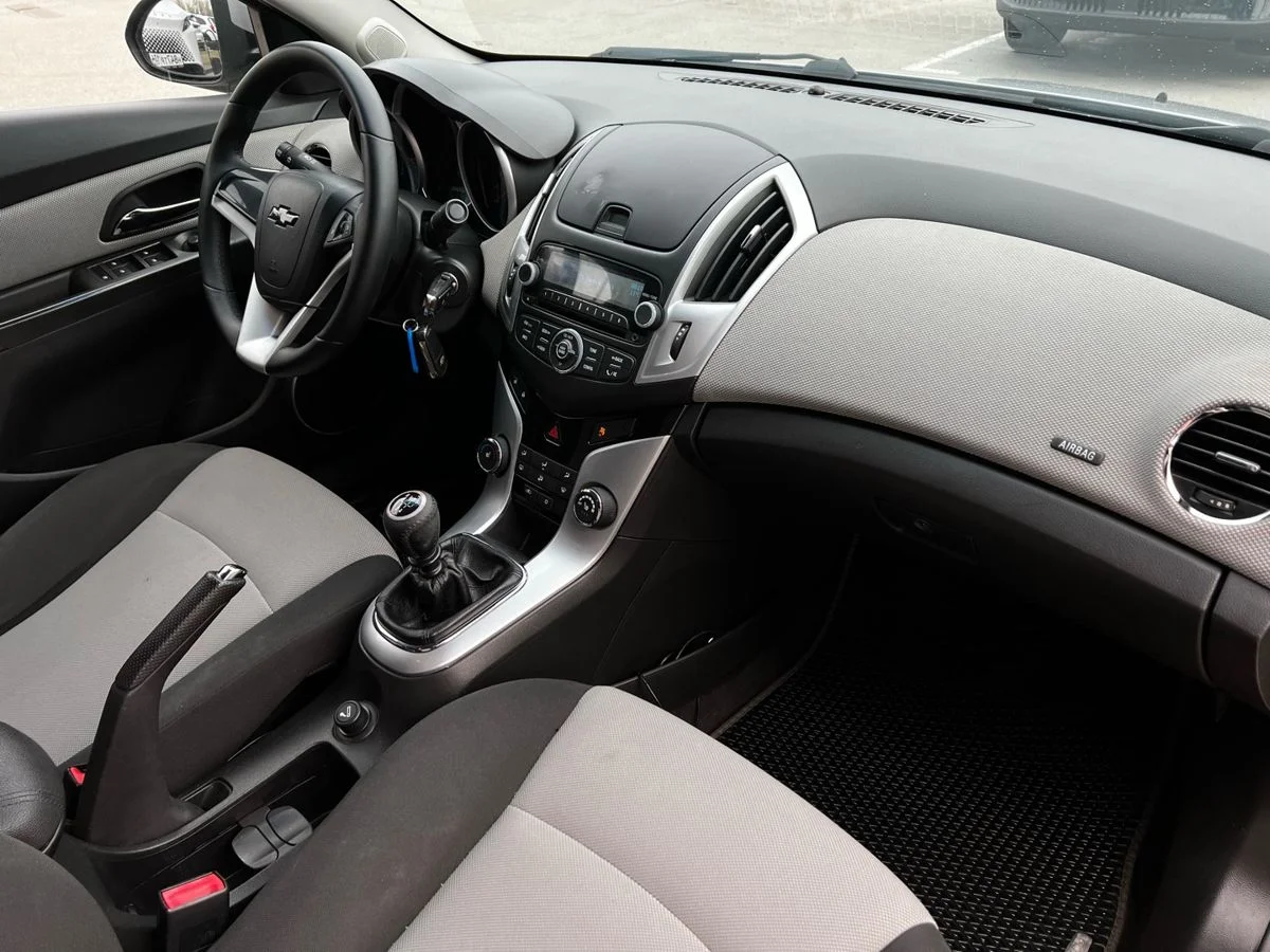 Chevrolet Cruze I Рестайлинг, 2013 - миниатюра 15