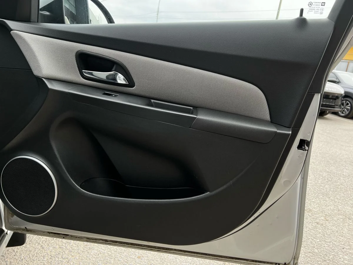 Chevrolet Cruze I Рестайлинг, 2013 - миниатюра 16